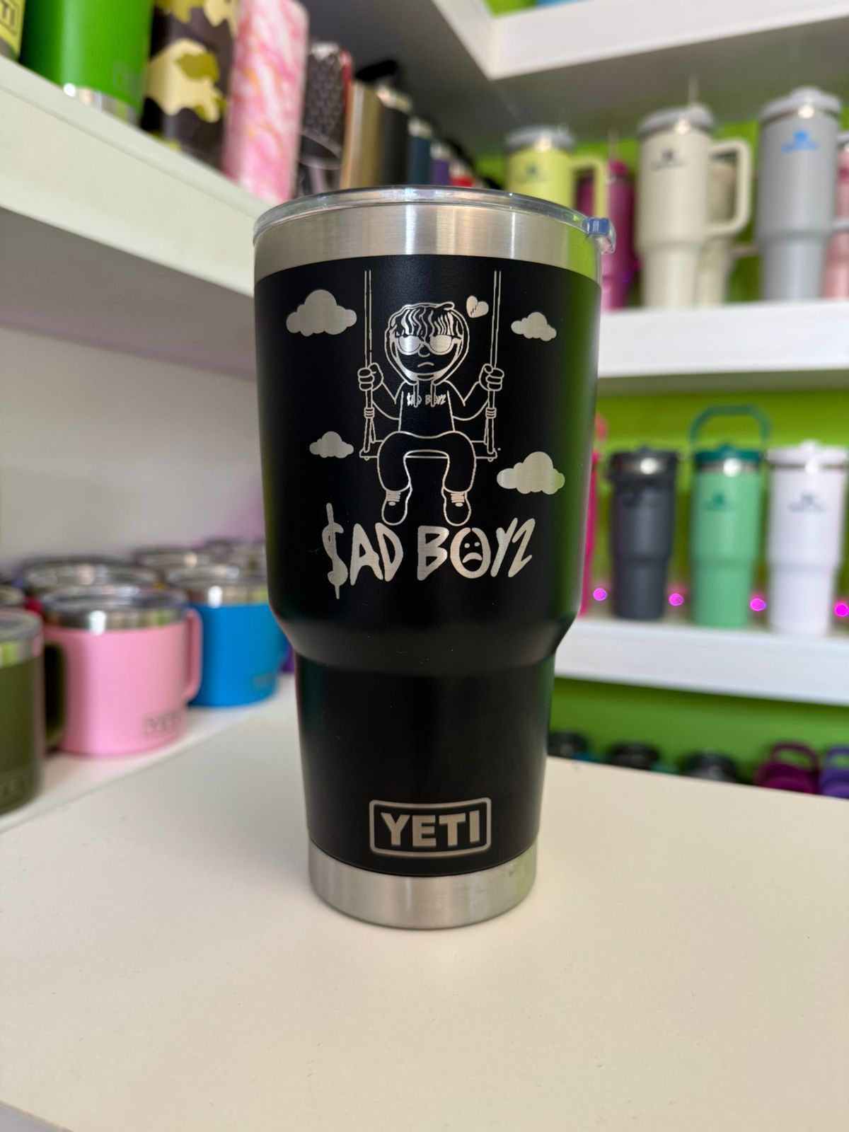 YETI rambler 30oz, color negro