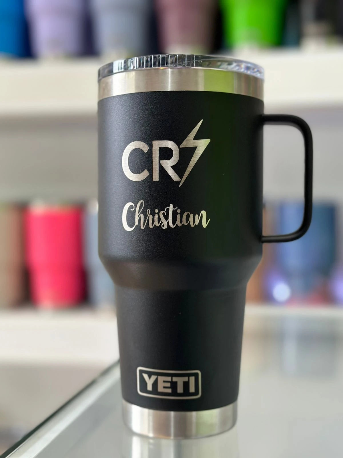 Taza YETI 30 oz travel mug