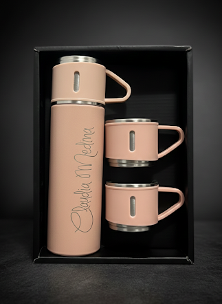 Set de termo de 500 ml con tazas color rosa pastel
